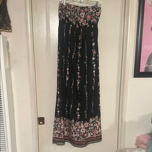 Forever 21 Black Floral Maxi Skirt